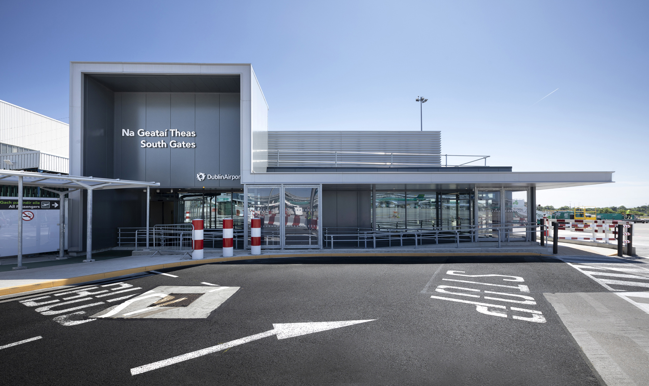 Dublin Airport Passenger Boarding Zone McAvoy