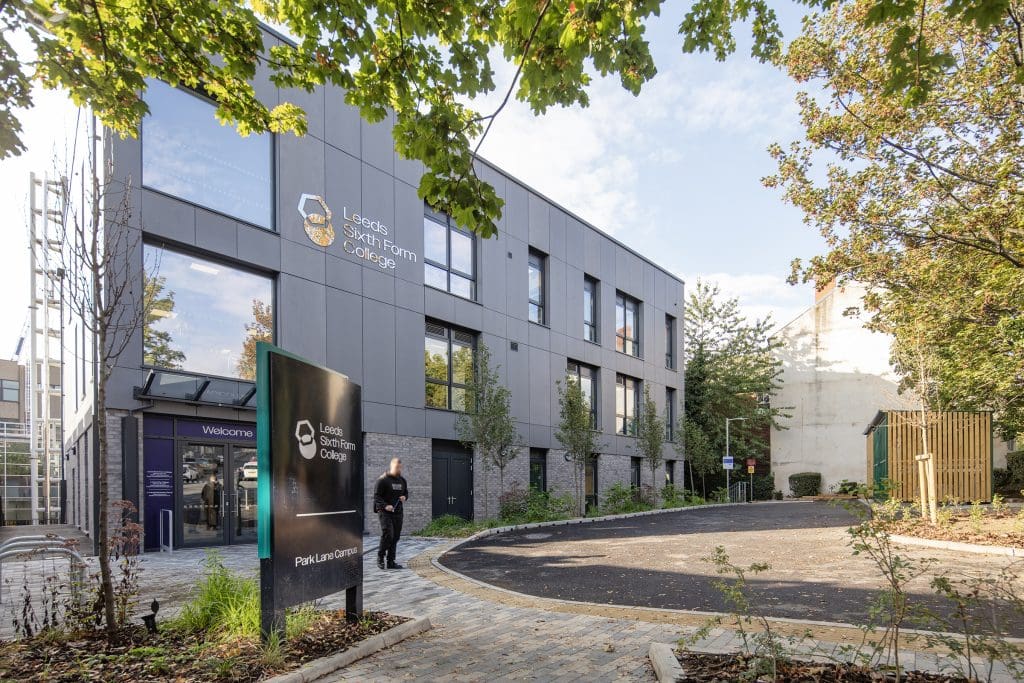 Entrance of Leeds City College